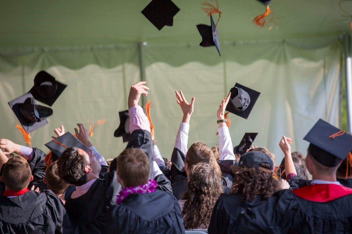 ¿Y la graduación? ¡Cerrar ciclos es vital! Por: Erick Anzueto Salazar