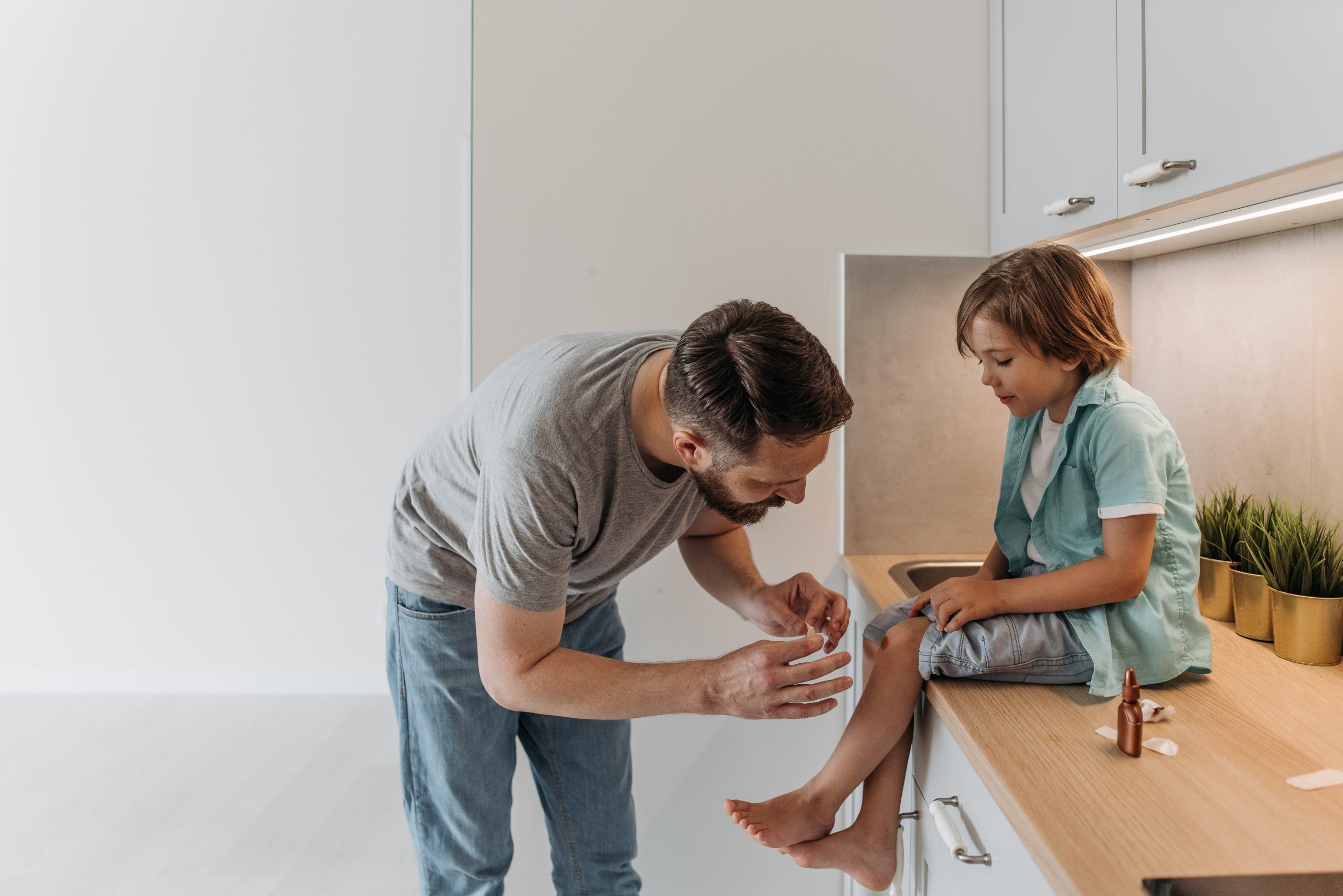 Vacaciones + Niños en casa = ¿Accidentes?